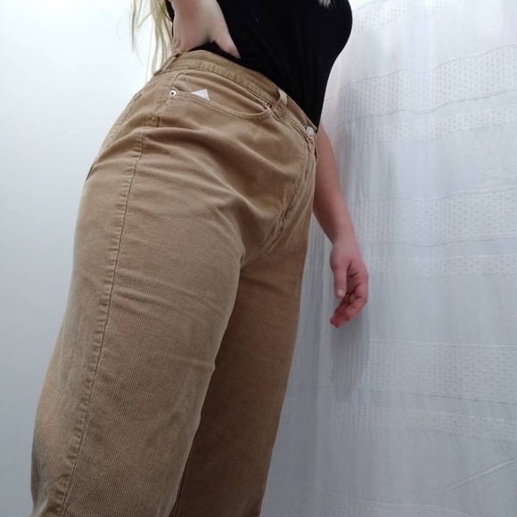 Calvin Klein Corduroy Khaki Mom Pants - Picture 6 of 8